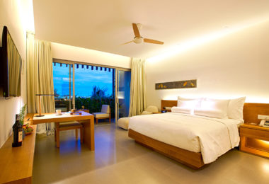 Nanam Retreat Beachfront Villa Double Room